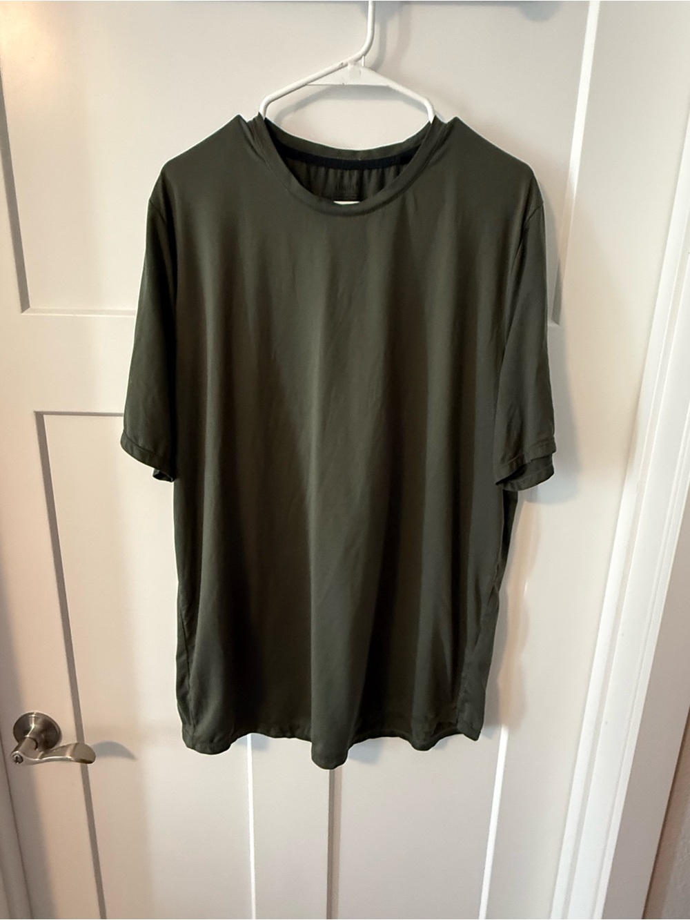 UNRL Men's Olive Green Crew Neck Short Sleeve Shirt size large